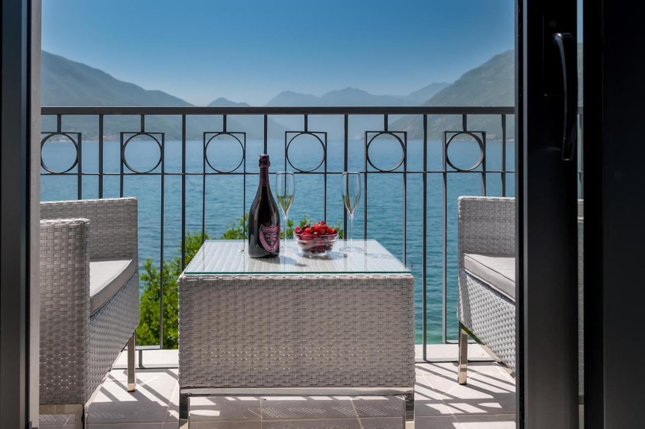 Hotel Palazzo Del Mare - Essenza Котор Екстериор снимка