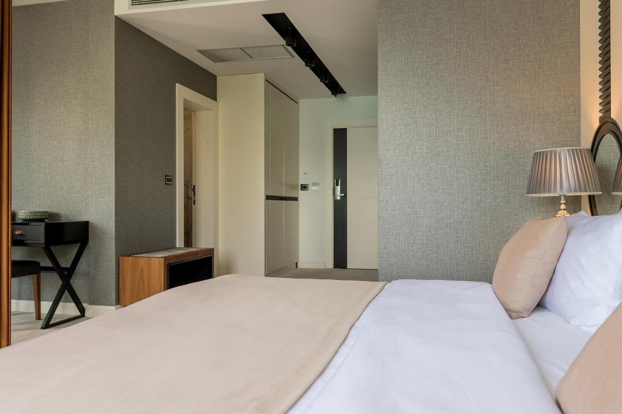 Hotel Palazzo Del Mare - Essenza Котор Екстериор снимка
