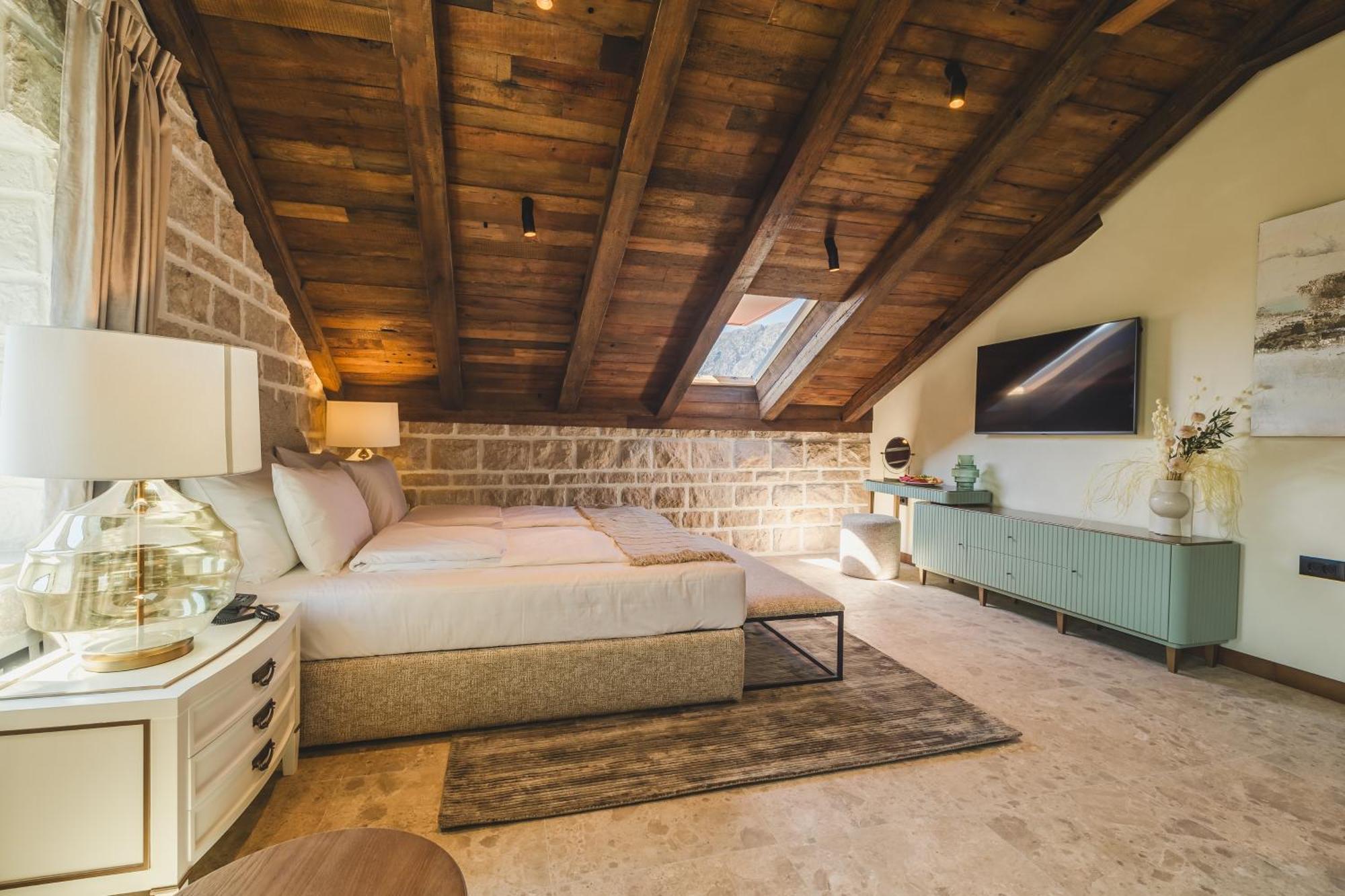 Hotel Palazzo Del Mare - Essenza Котор Екстериор снимка