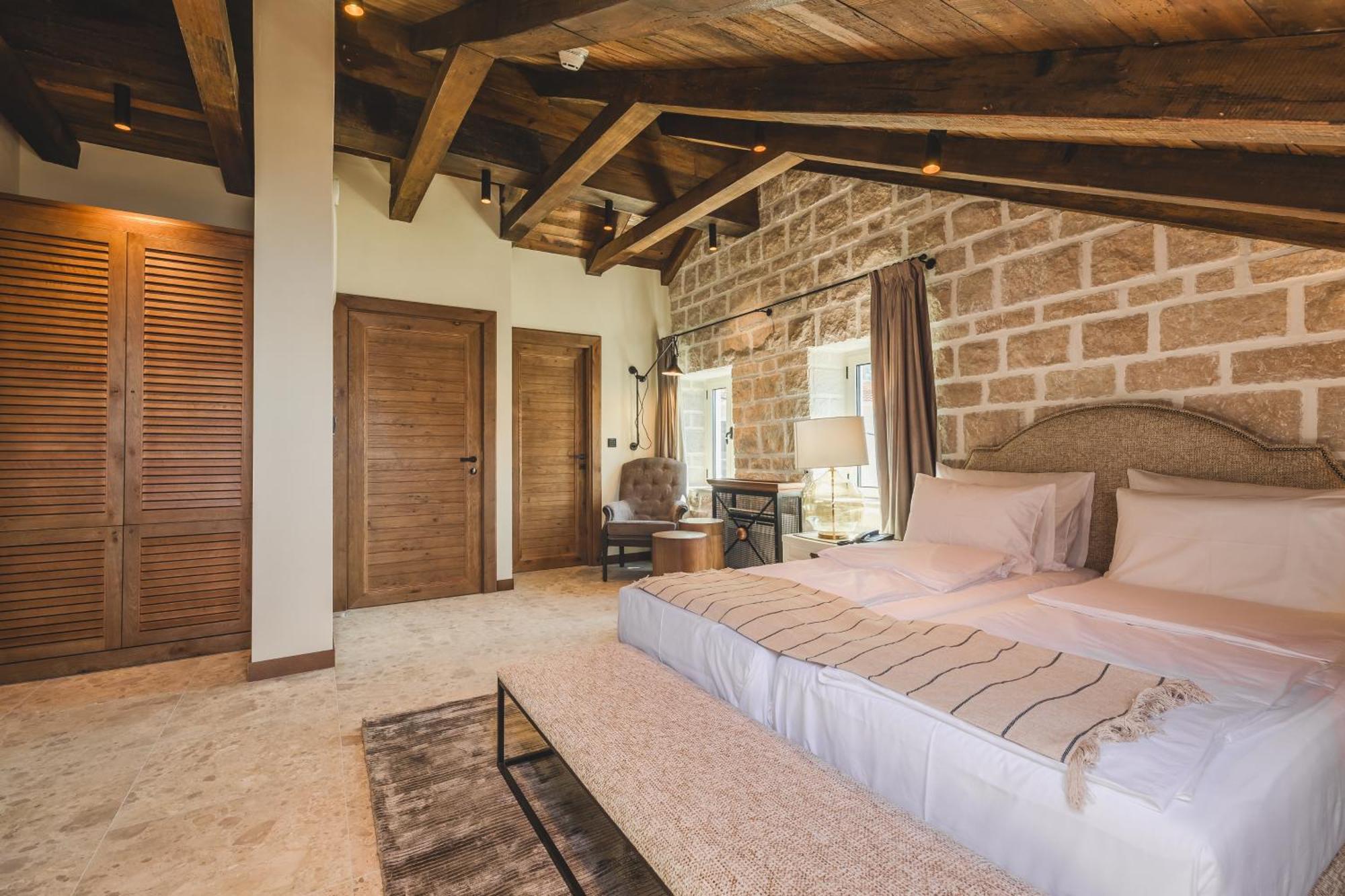Hotel Palazzo Del Mare - Essenza Котор Екстериор снимка